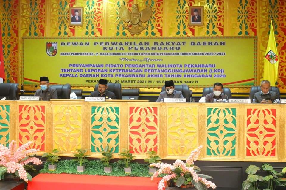 1619503218-Forletnews com-DPRD Pekanbaru menggelar rapat paripurna tentang Laporan Keterangan PertanggungJawaban (LKPj) Walikota Kota Pekanbaru Tahun Anggaran 2020