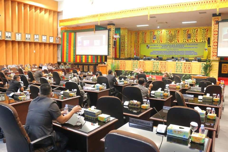 1619503259-Forletnews com-Suasana paripurna Laporan Keterangan PertanggungJawaban (LKPj) Walikota Kota Pekanbaru Tahun Anggaran 2020